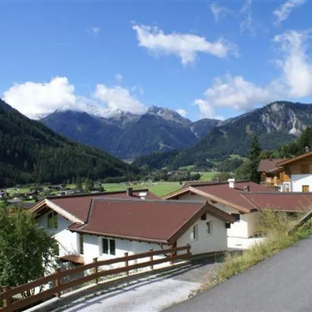 Schoeneben Schoeneck Wald im Pinzgau