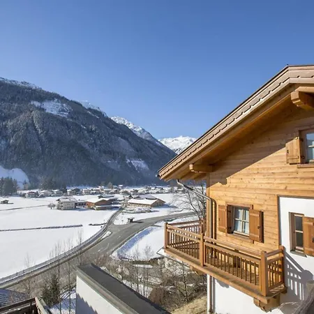 Schoeneben Schoeneck Wald im Pinzgau
